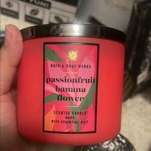Bath & Body Works Passionfruit Banana Flower Scented Candle - Red
